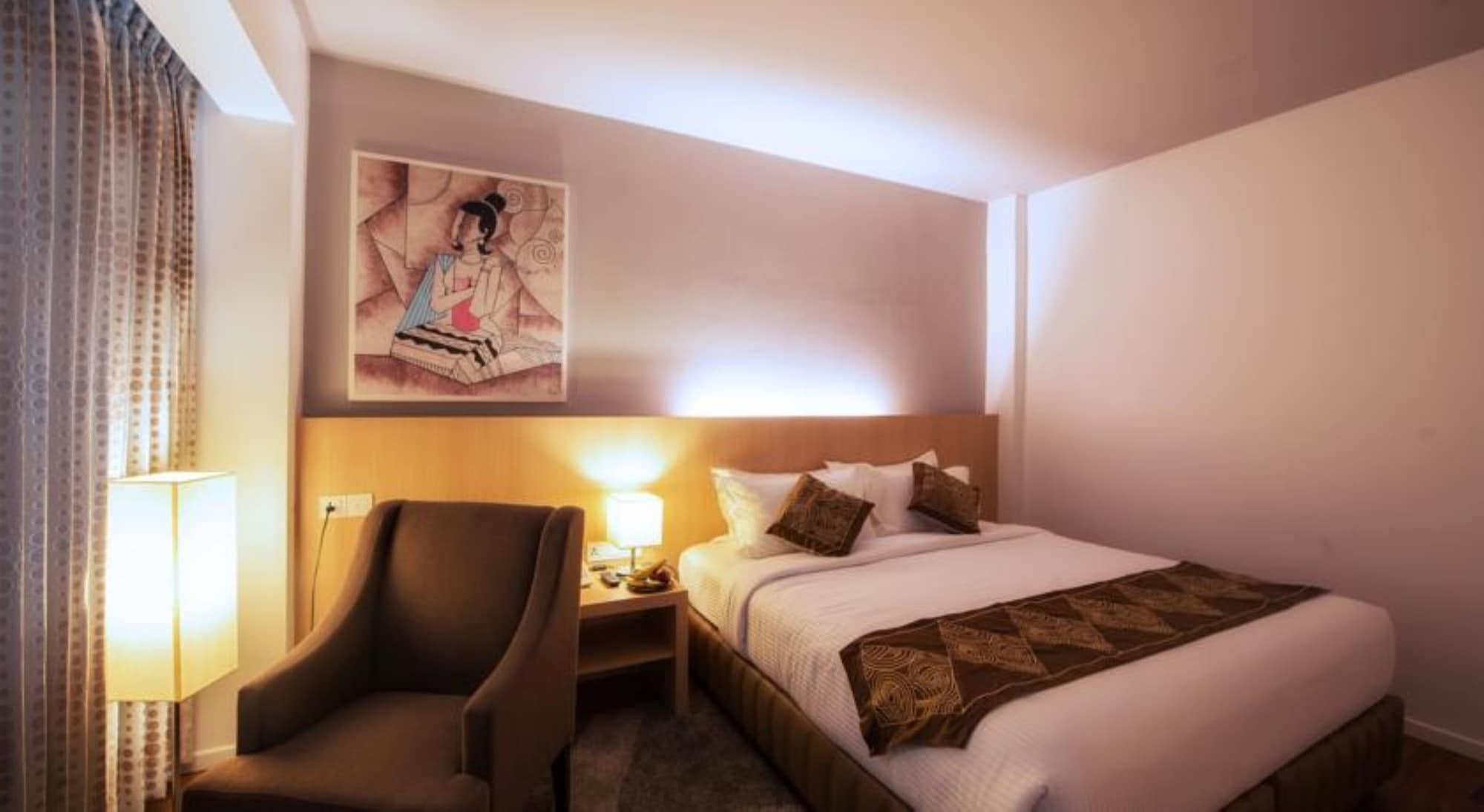 Wyne Hotel Yangon Bagian luar foto