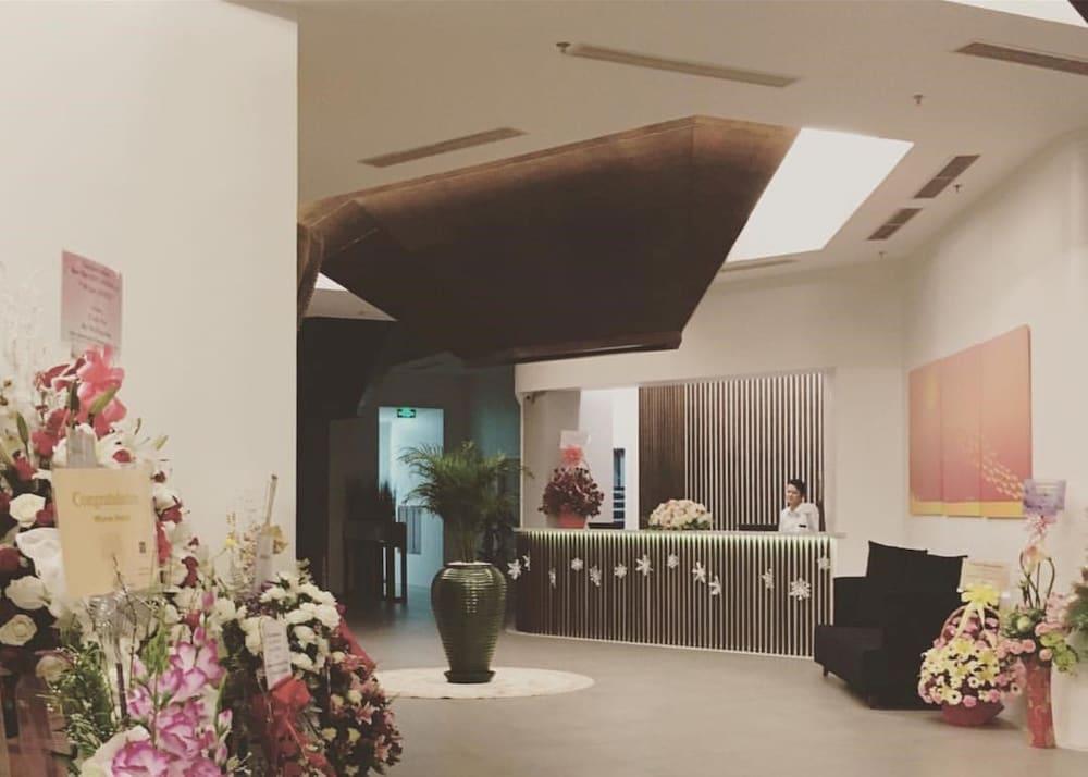 Wyne Hotel Yangon Bagian luar foto
