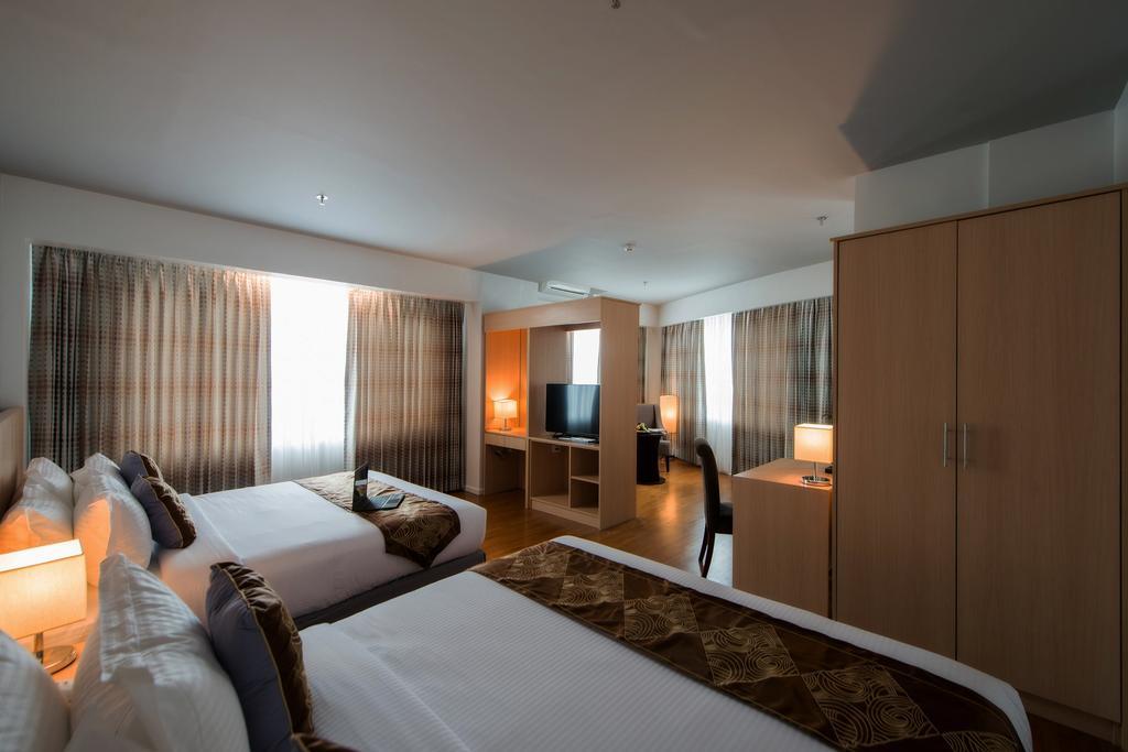 Wyne Hotel Yangon Bagian luar foto