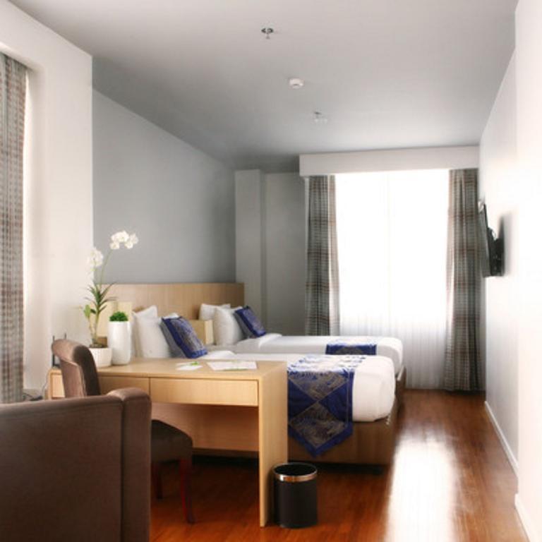Wyne Hotel Yangon Bagian luar foto
